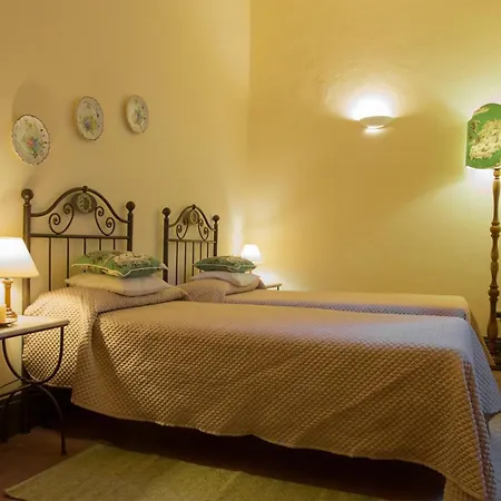 Holiday home Gorgeous In Fabbrica With Jacuzzi *