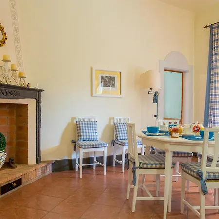 Holiday home Gorgeous In Fabbrica With Jacuzzi *