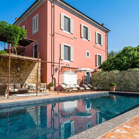 Gorgeous In Fabbrica With Jacuzzi *